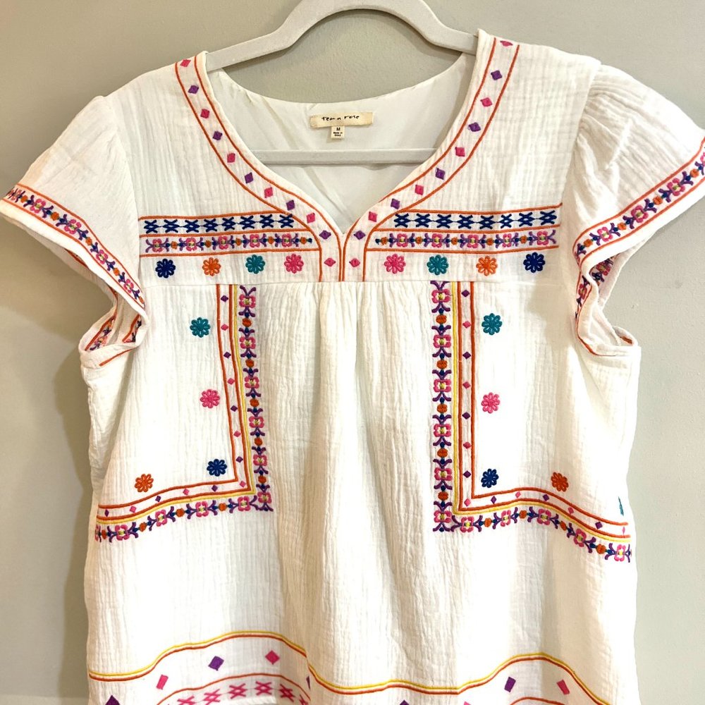 Tea n Rose Ivory Colorful Embroidered Flutter Sleeve Textured Tank Top